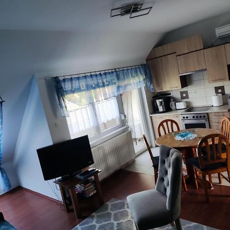 Blue Apartman Lägenhet Makó Exteriör bild
