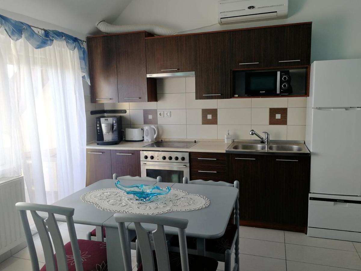 Blue Apartman Lägenhet Makó Exteriör bild